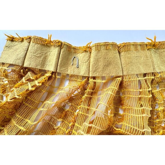 Vintage 70s pleated curtains, orange mesh, open weave geometric, pair - Picture 8 of 10